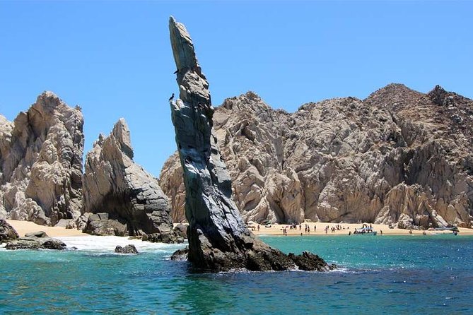 Explore Los Cabos City Tour, Glass-Bottom Boat Ride, Lunch and Shopping! - Glass-blowing factory: how to make this stop memorable