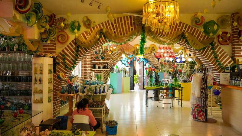 Los Cabos Famous Arch cruise, City tour and Lunch - Chocolate factory in San José del Cabo: cacao meets a walkable downtown
